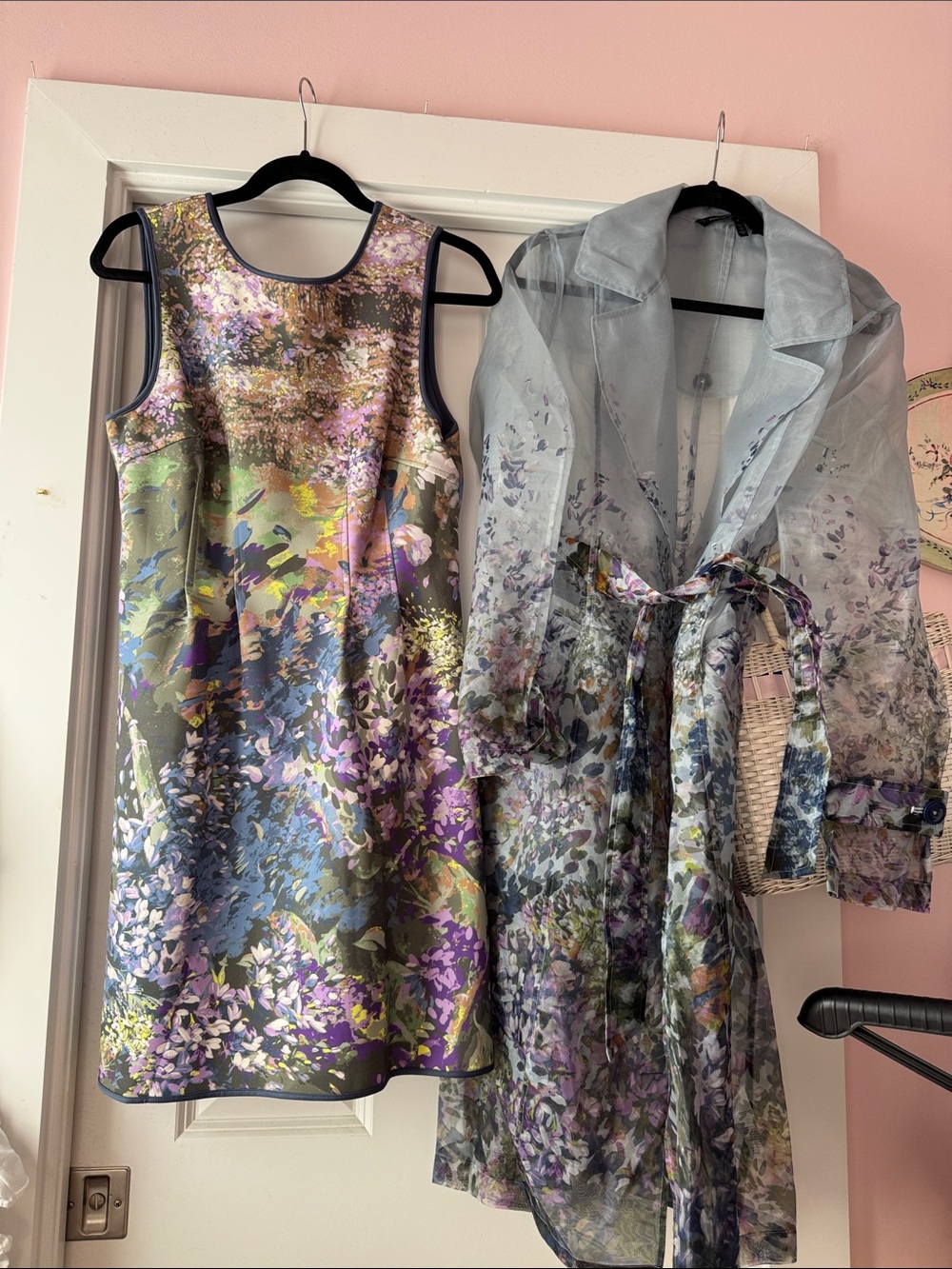 Floral Sleeveless A-Line Dress in Multicolor dress 6/jacket lg